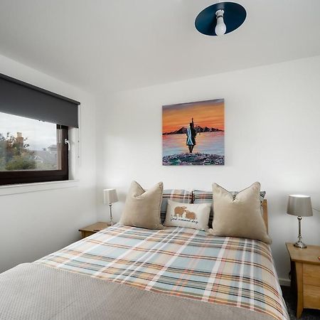 Ness Riverfront Holiday Home - City Centre Ίνβερνες Εξωτερικό φωτογραφία