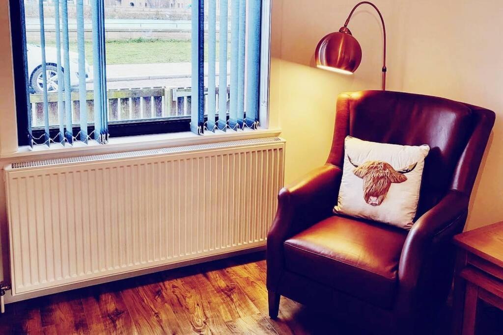 Ness Riverfront Holiday Home - City Centre Ίνβερνες Εξωτερικό φωτογραφία